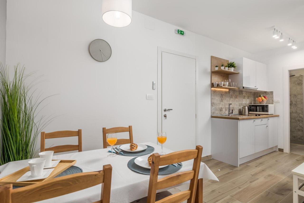 Srnec Apartments - Ciottina リエカ エクステリア 写真